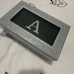 Jewelry box, bling bling, storage and new.